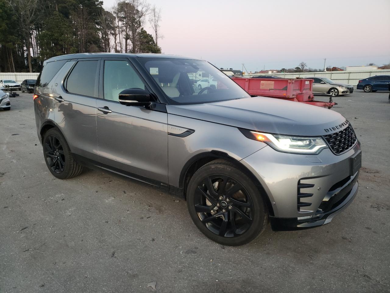 2021 Land Rover Discovery - Image 4