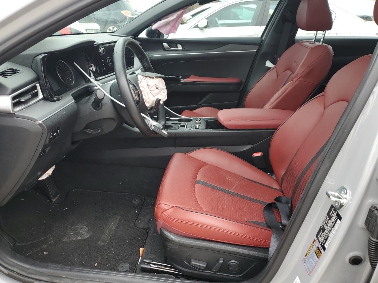 2024 Kia K5 - Image 7
