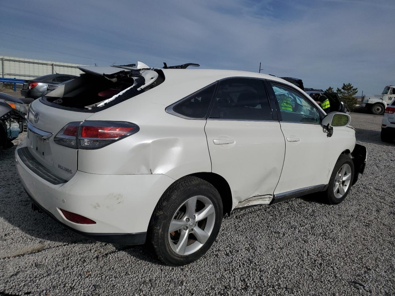 VIN JTJZK1BA3E2418106 2014 LEXUS RX350 no.3