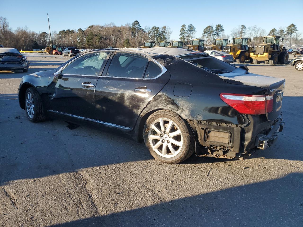 2009 Lexus LS - Image 2