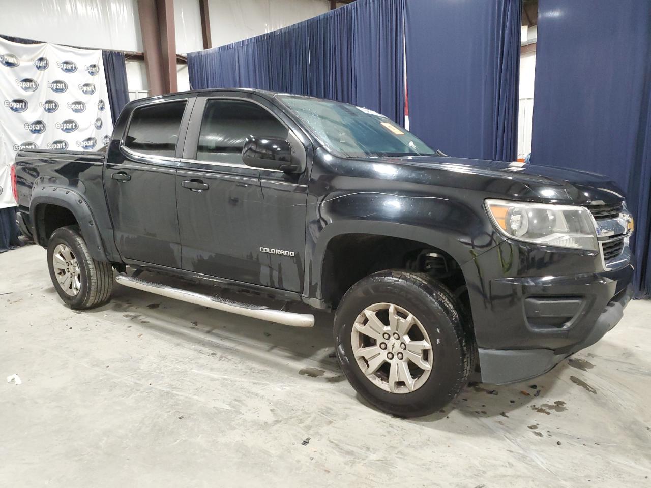 2017 Chevrolet Colorado - Image 4