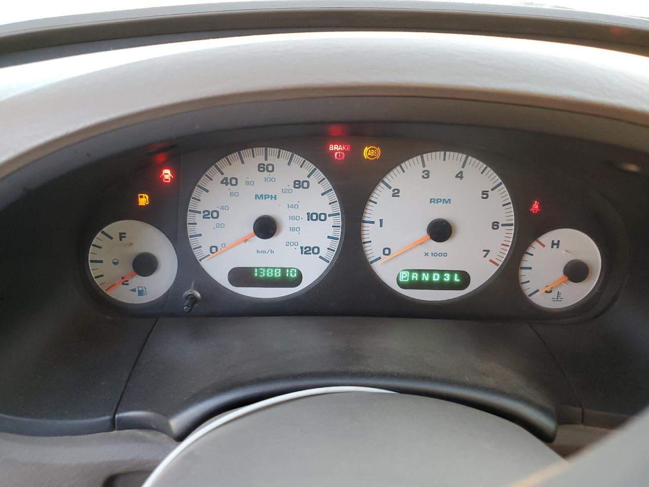 2002 Dodge Grand Caravan Sport VIN: 2B4GP44392R705388 Lot: 88171495