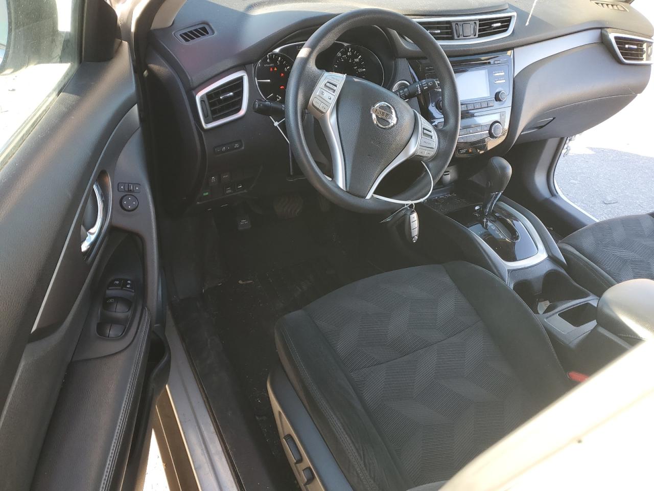 2016 Nissan Rogue - Image 8