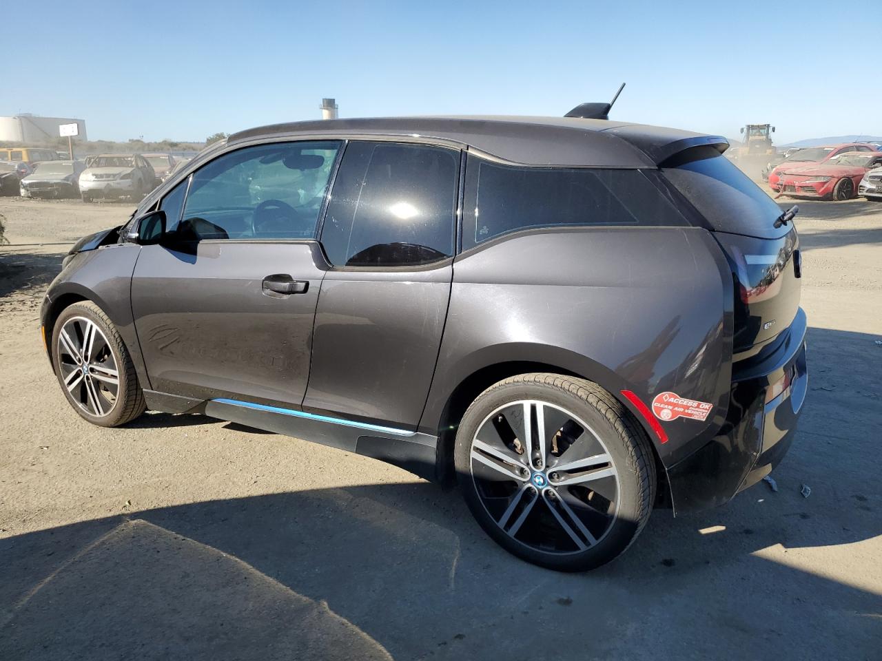 2014 BMW i3 - Image 2