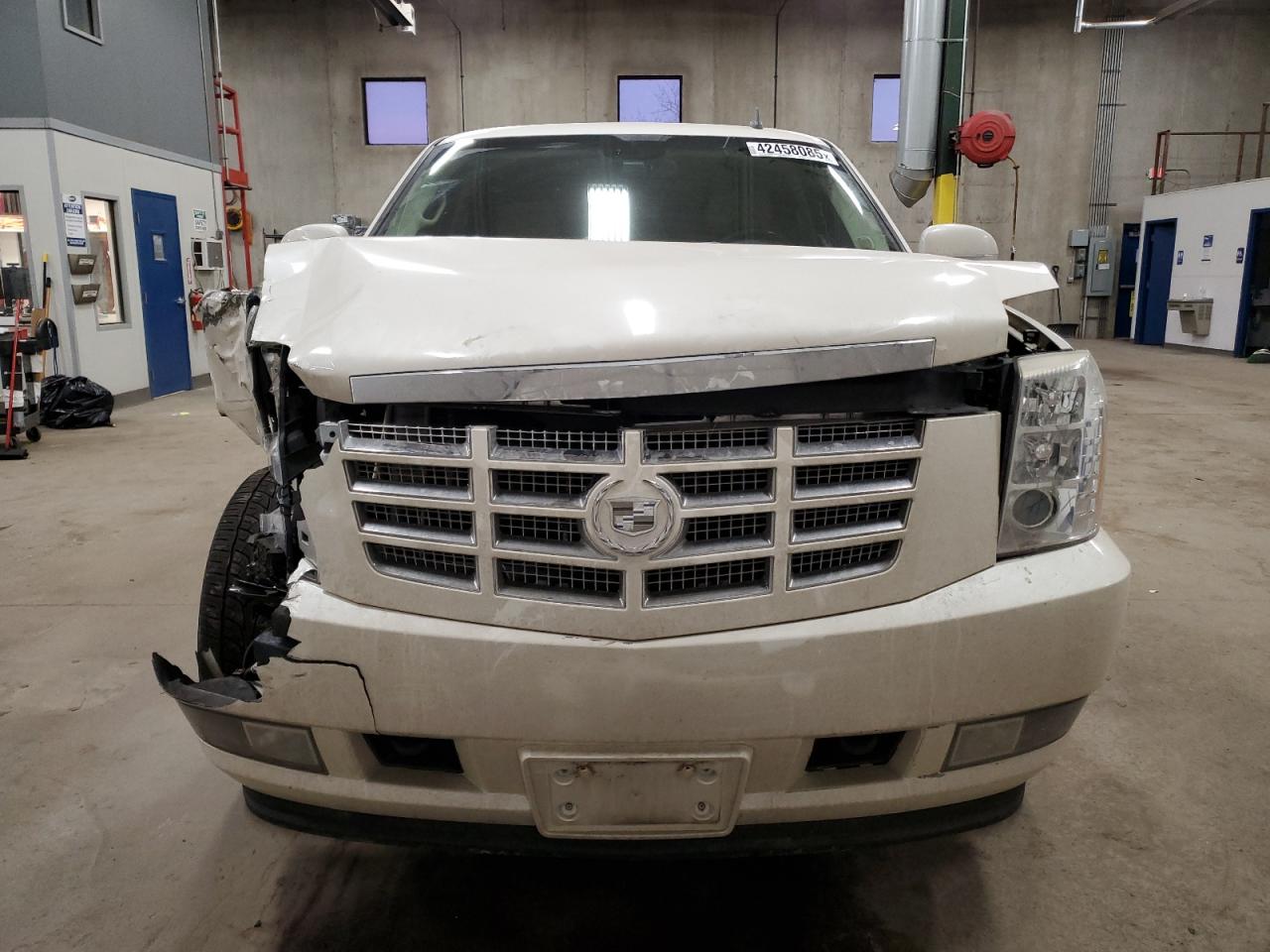 2008 Cadillac Escalade - Image 5