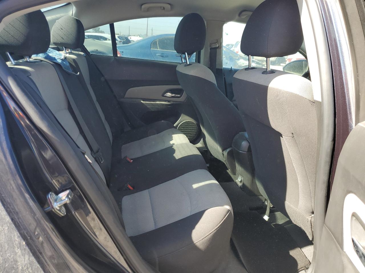2015 Chevrolet Cruze - Image 10
