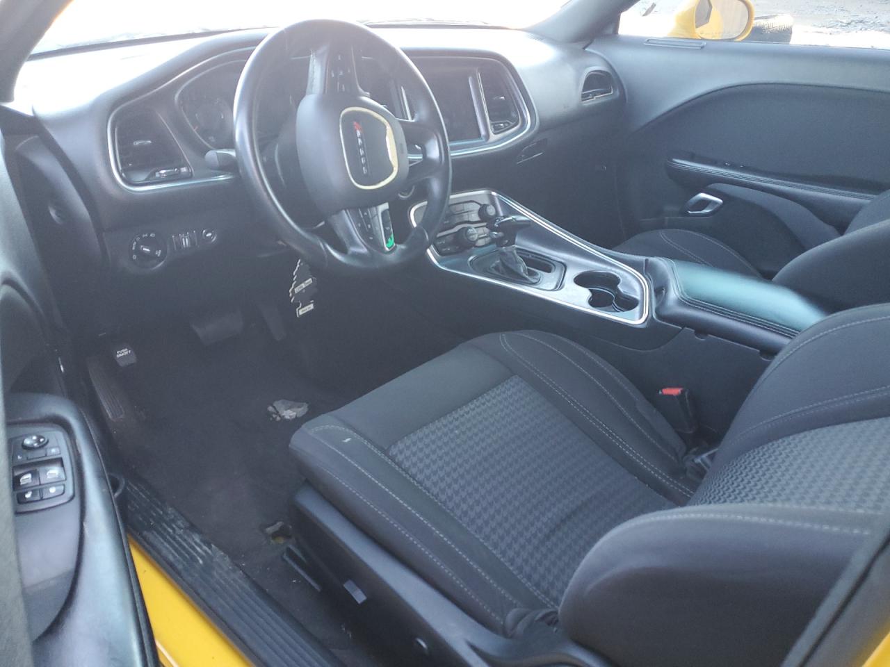2018 Dodge Challenger - Image 8