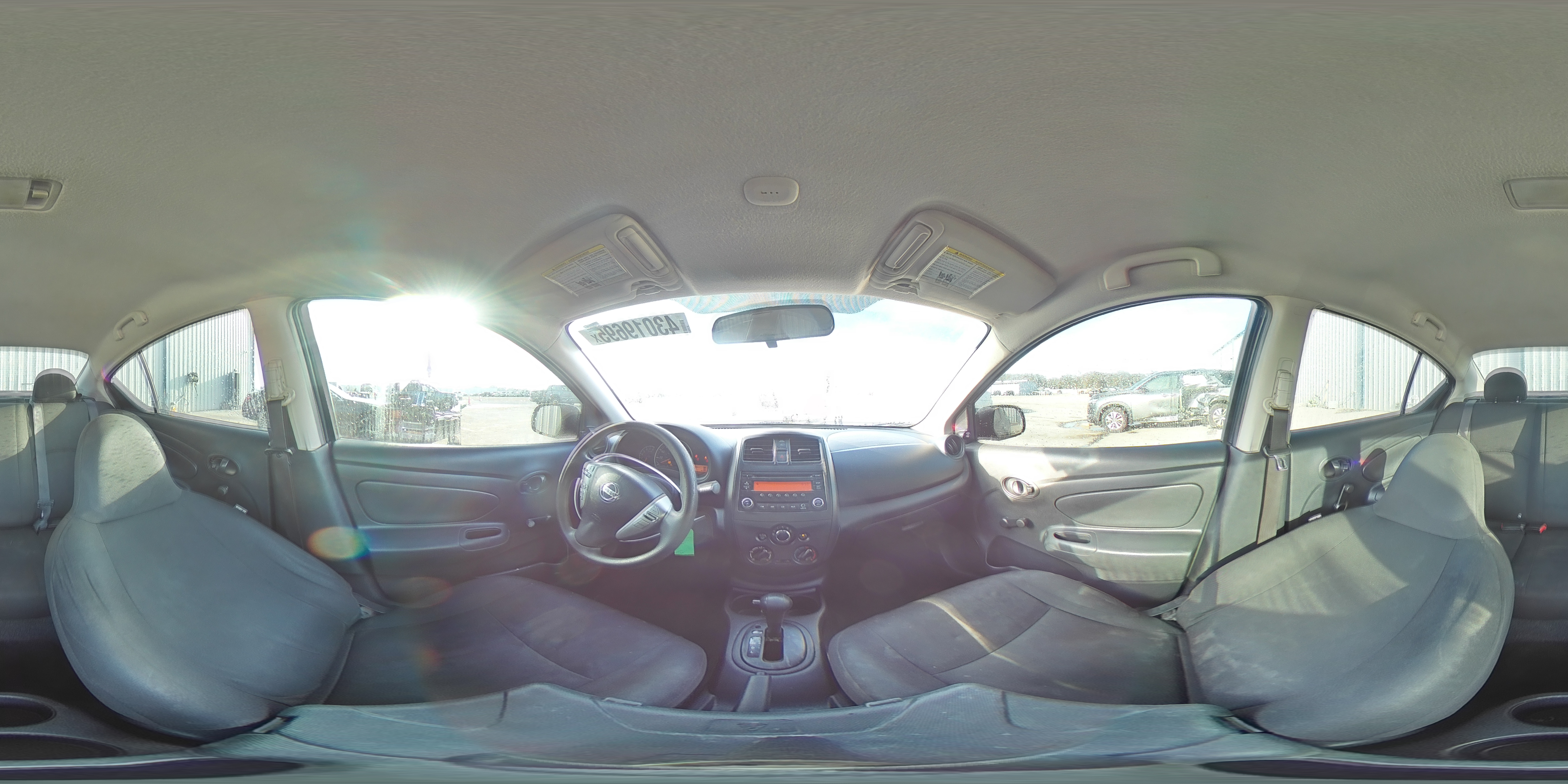 2015 Nissan Versa - Image 13