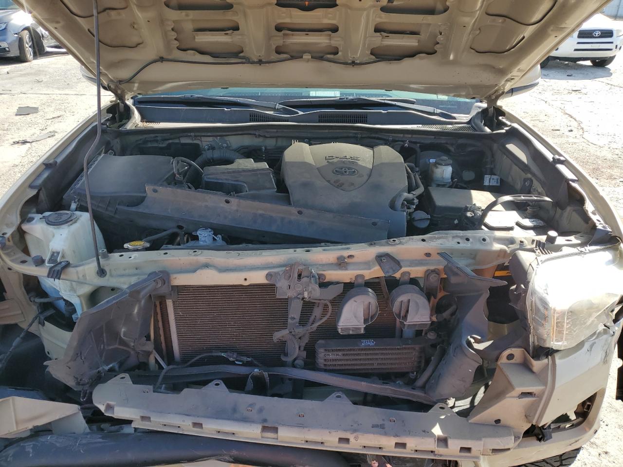 2017 Toyota Tacoma - Image 11