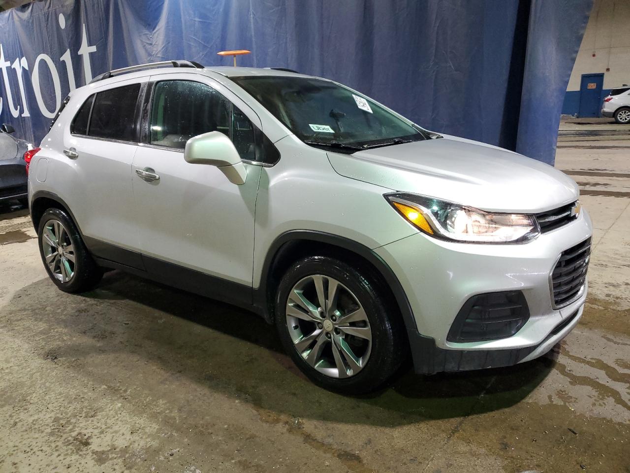 2020 Chevrolet Trax - Image 4