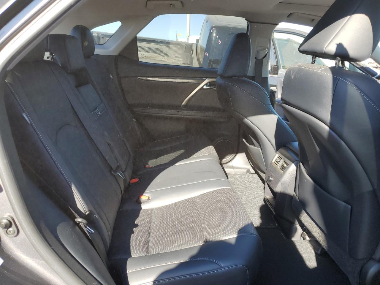 2019 Lexus RX - Image 10