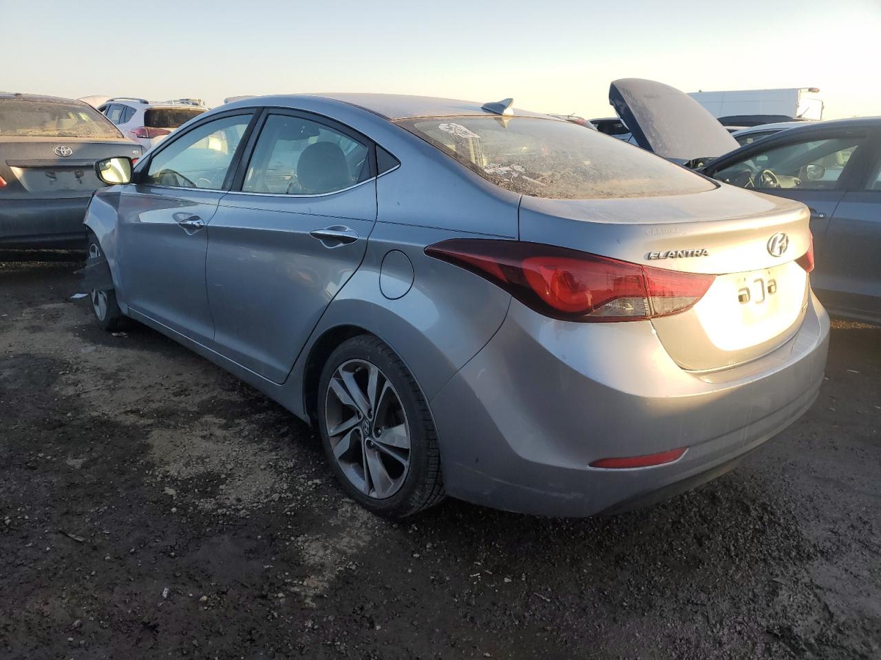 2016 Hyundai Elantra - Image 2