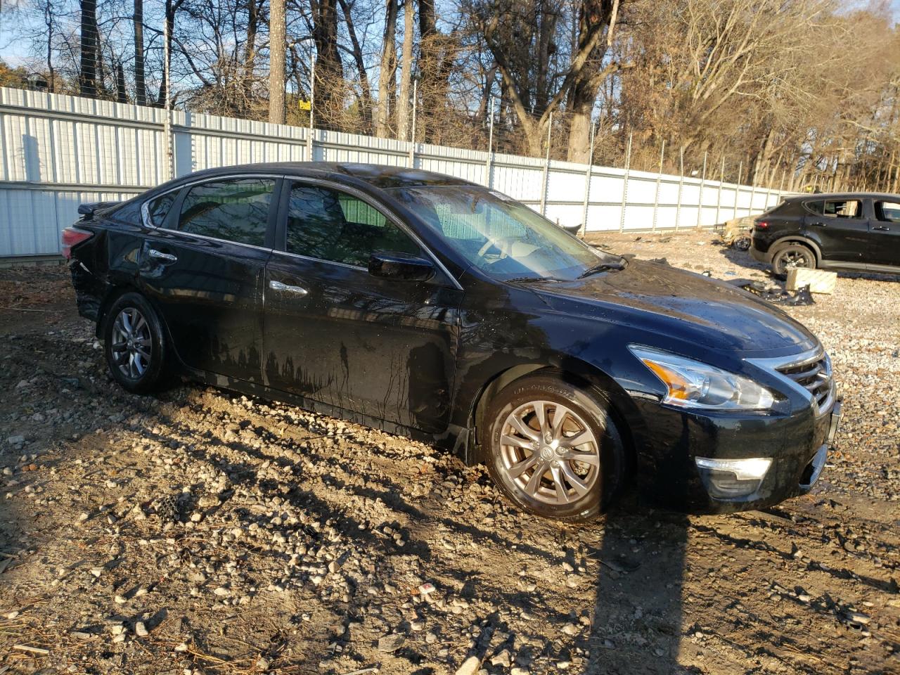 2015 Nissan Altima - Image 4
