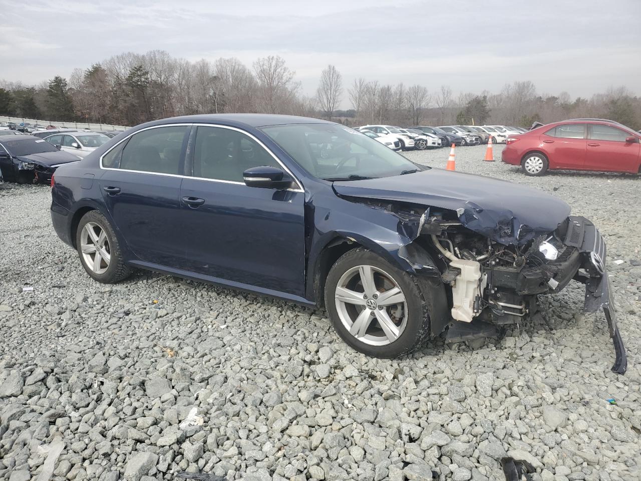 2014 Volkswagen Passat - Image 4