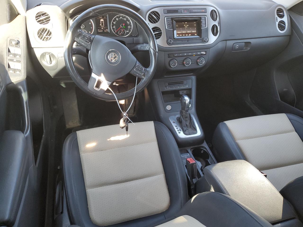 2016 Volkswagen Tiguan - Image 8