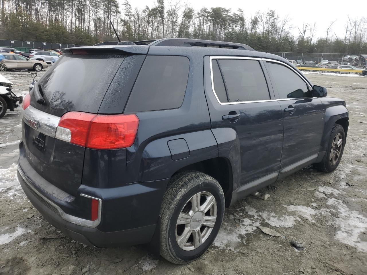 2016 GMC Terrain - Image 3
