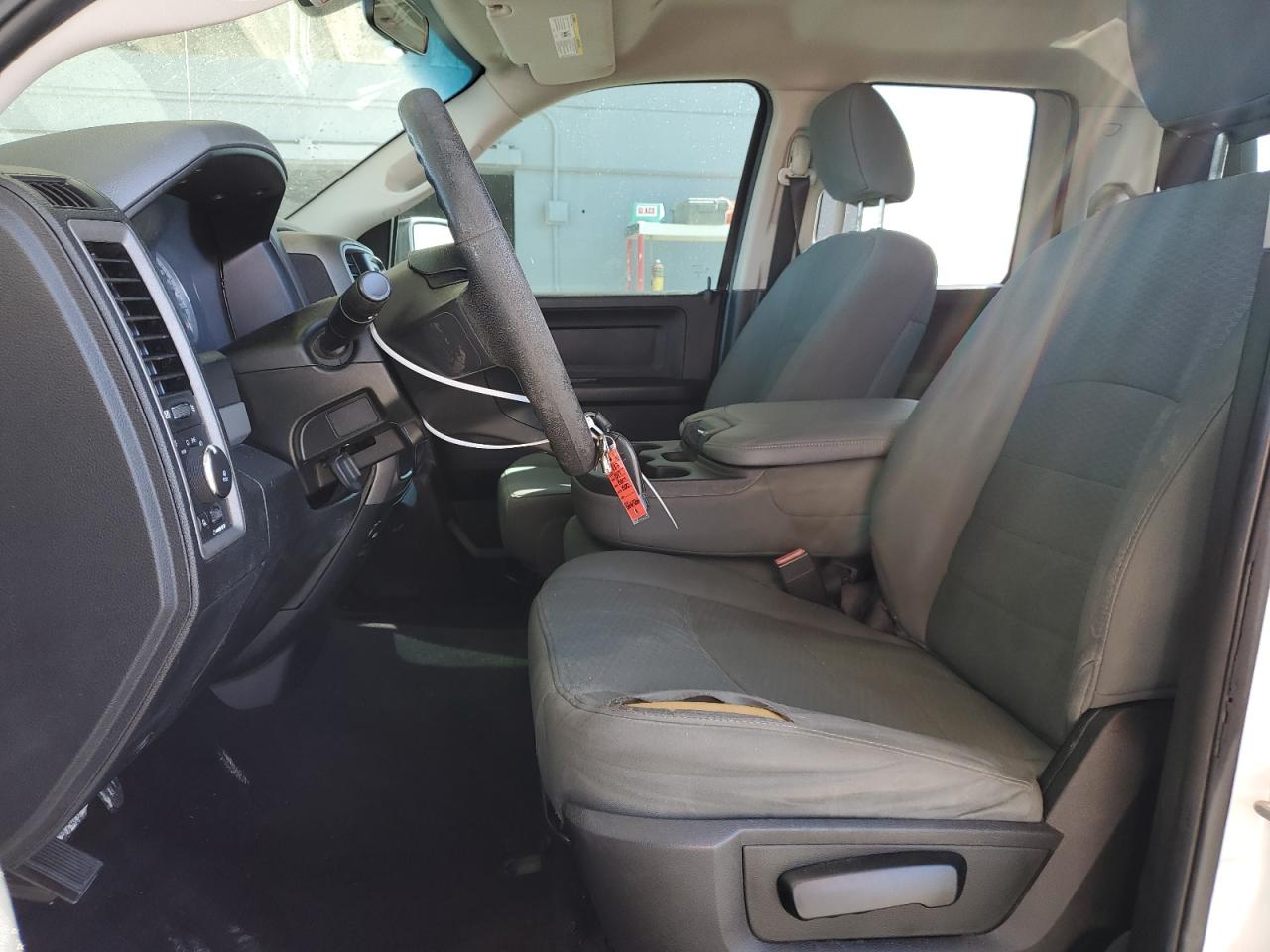 2017 RAM 1500 - Image 7