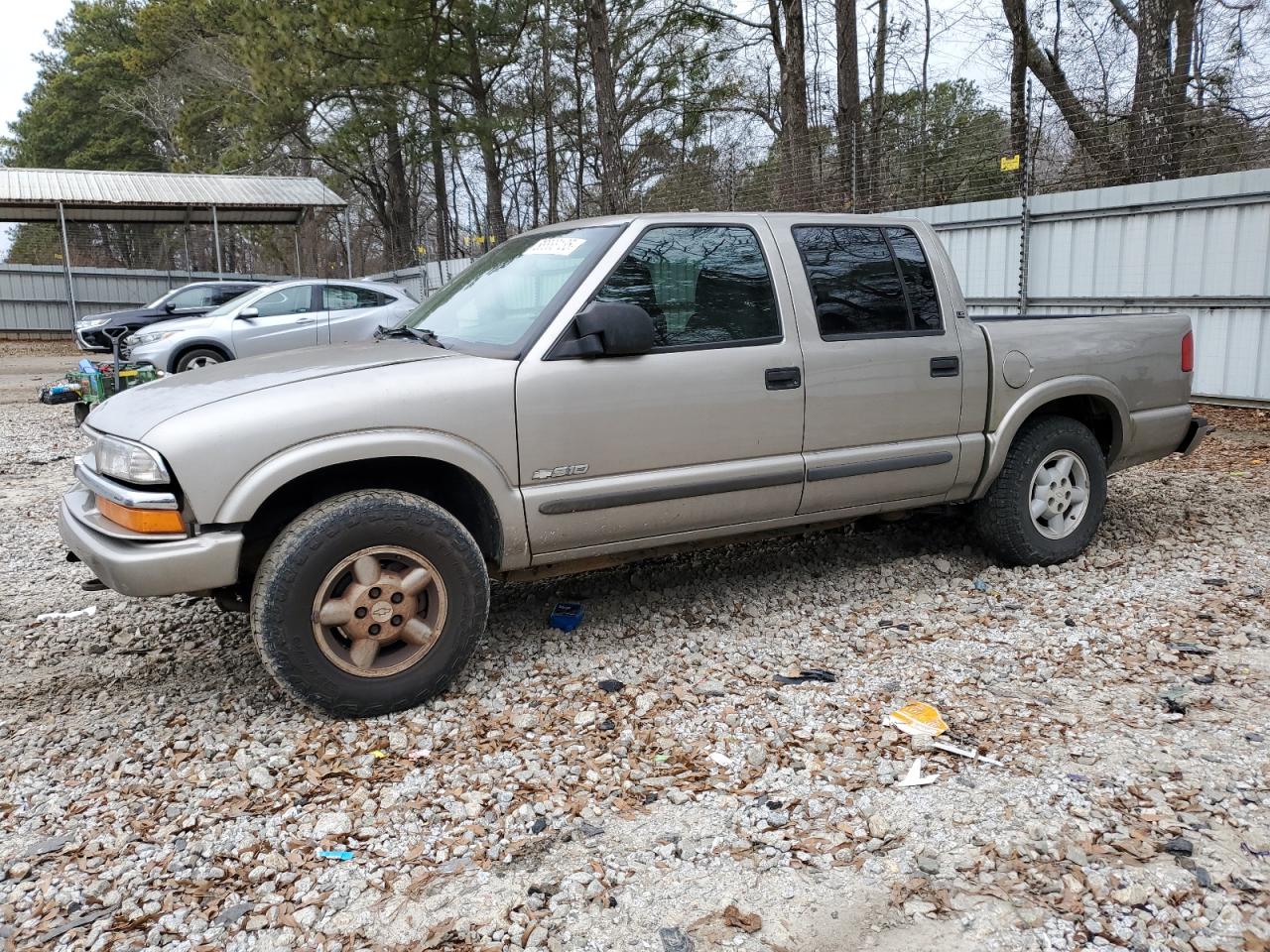 2004 Chevrolet S-10 Pickup - Image 1