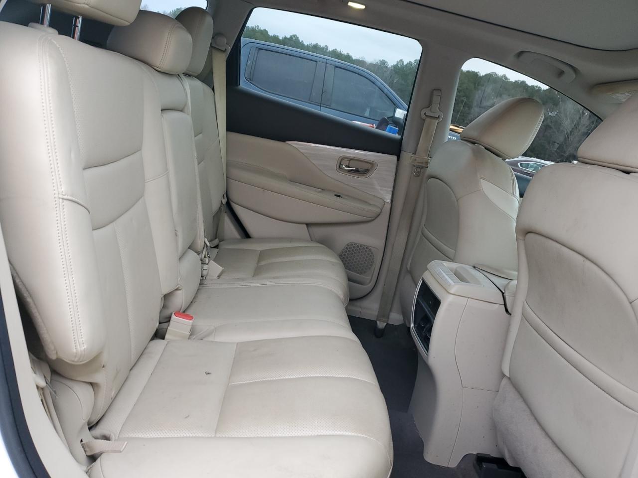 2016 Nissan Murano - Image 11