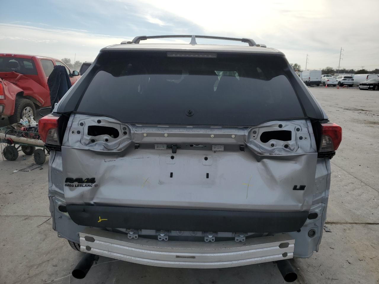 2021 Toyota RAV 4 - Image 6