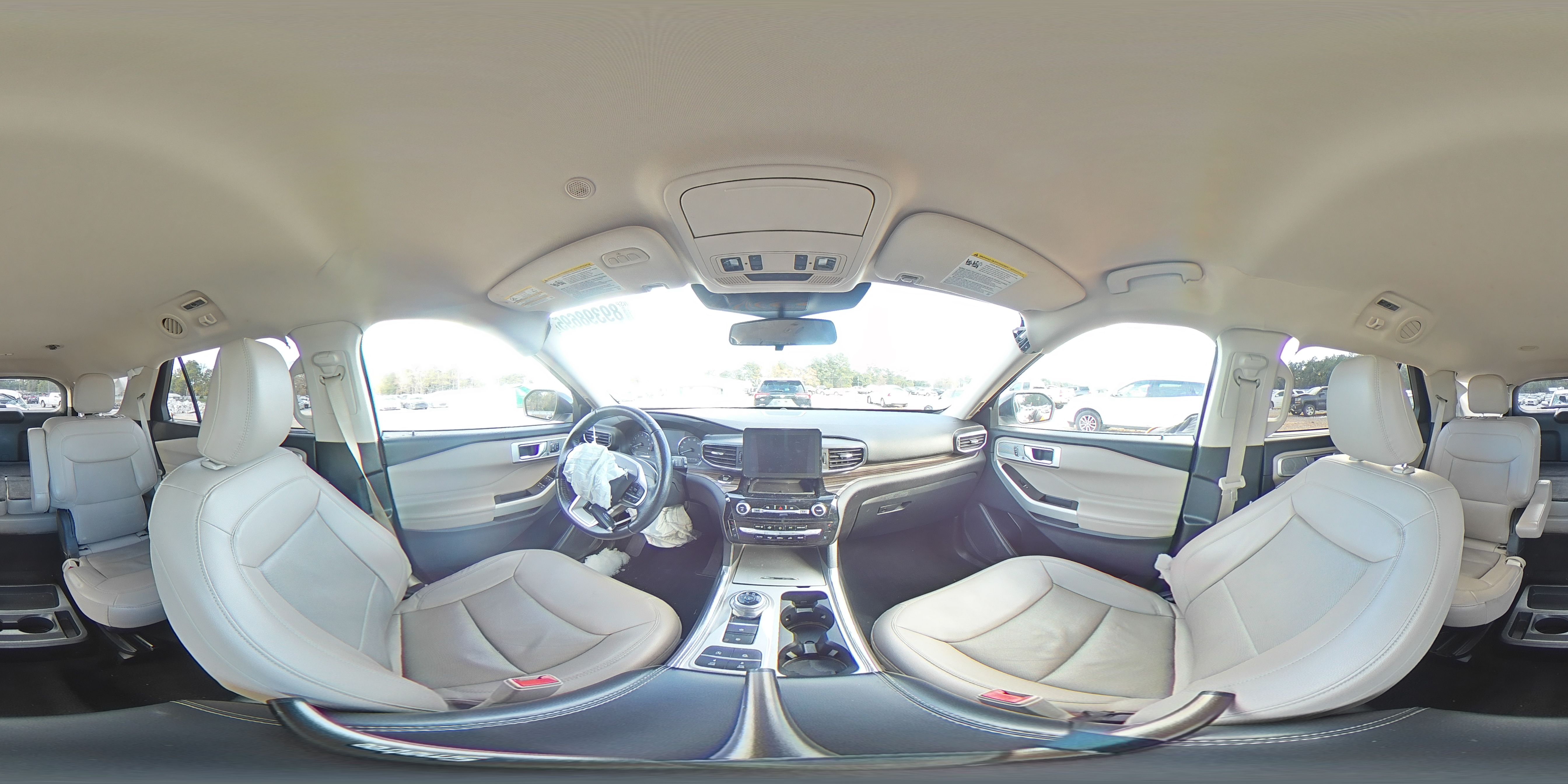 2021 Ford Explorer - Image 13