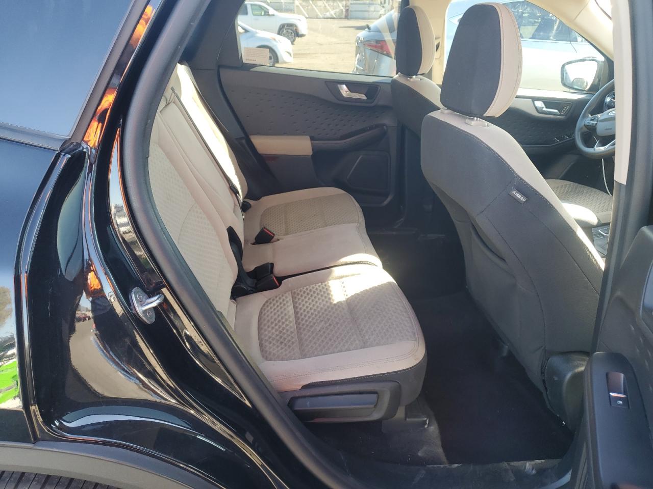 2020 Ford Escape - Image 11