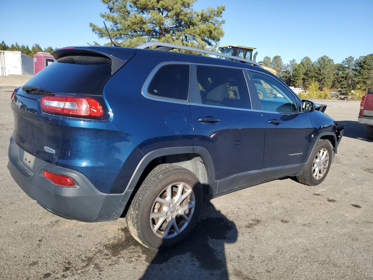 2018 Jeep Grand Cherokee - Image 3