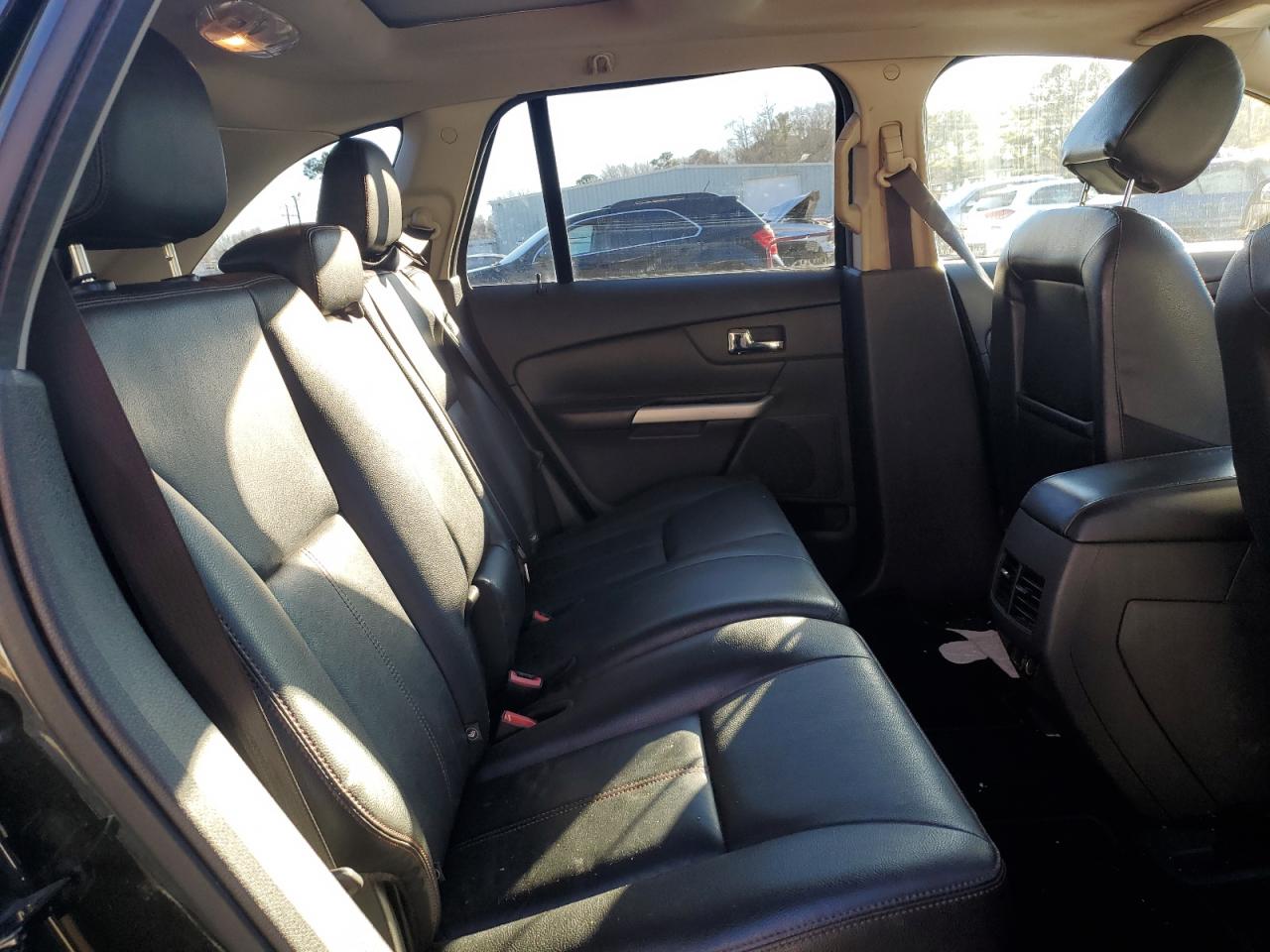 2014 Ford Edge - Image 11