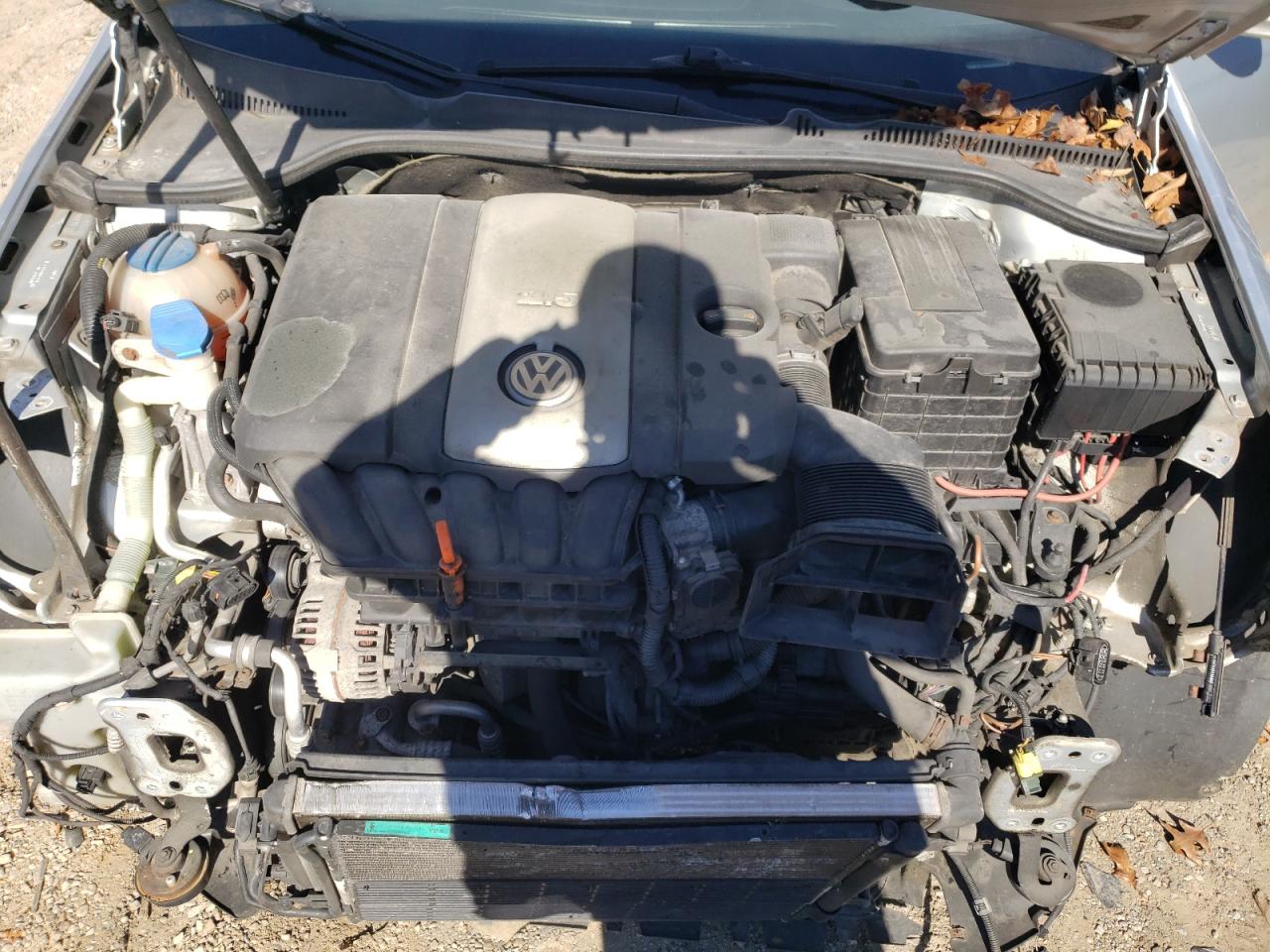 2009 Volkswagen Jetta - Image 11