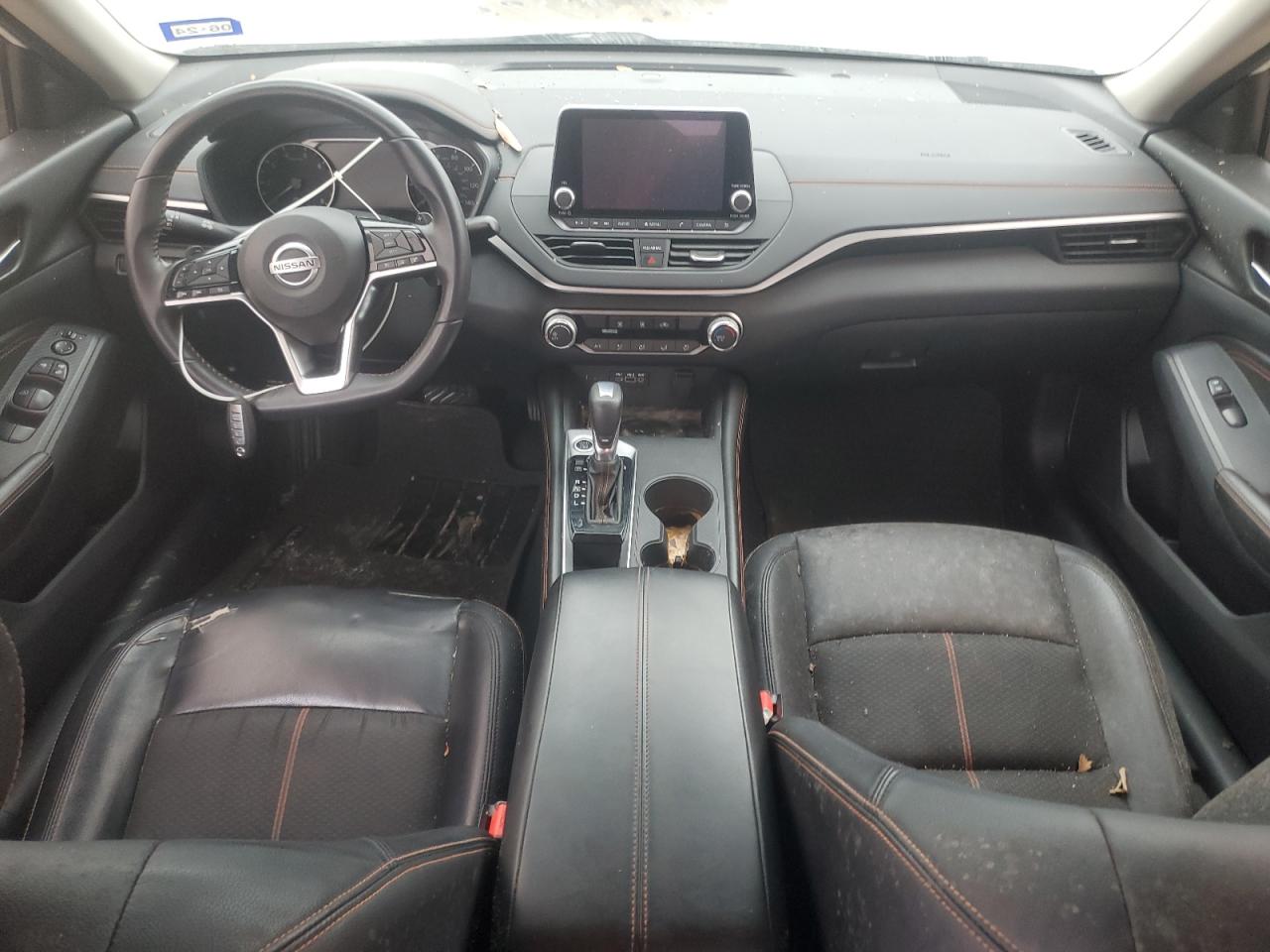 2020 Nissan Altima - Image 8