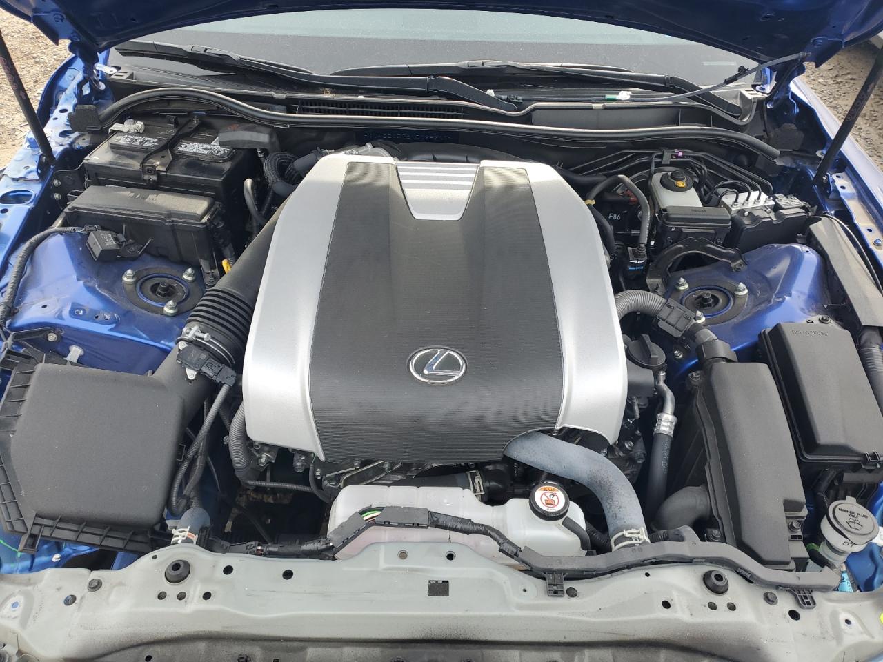 2022 Lexus IS - Image 11