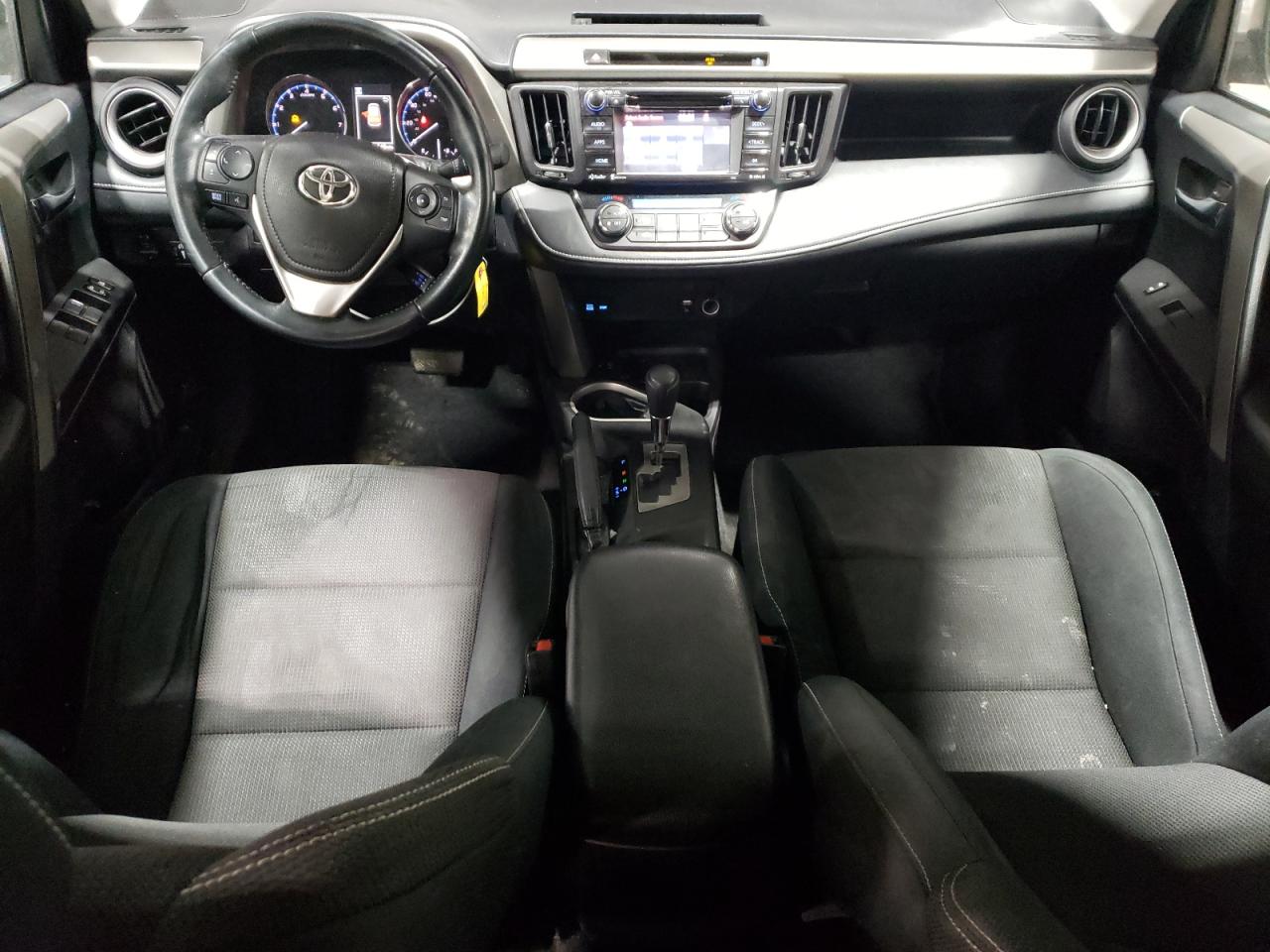 2016 Toyota RAV 4 - Image 8
