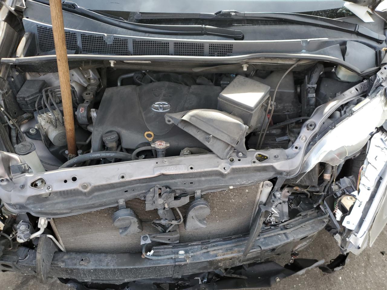 2017 Toyota Sienna - Image 12