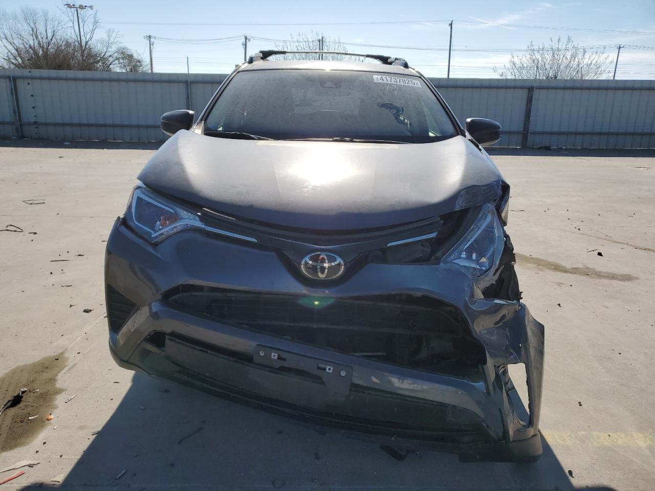 2018 Toyota RAV 4 - Image 5