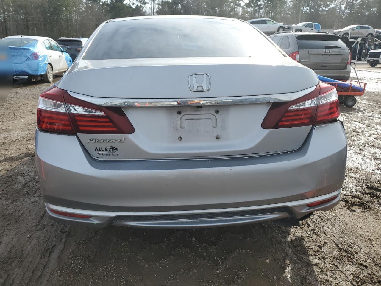 2017 Honda Accord - Image 6