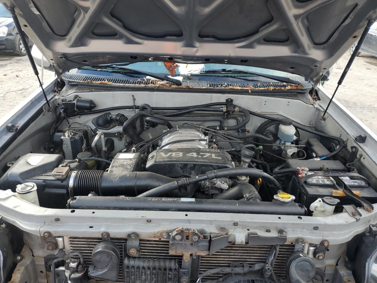 2002 Toyota Sequoia - Image 12