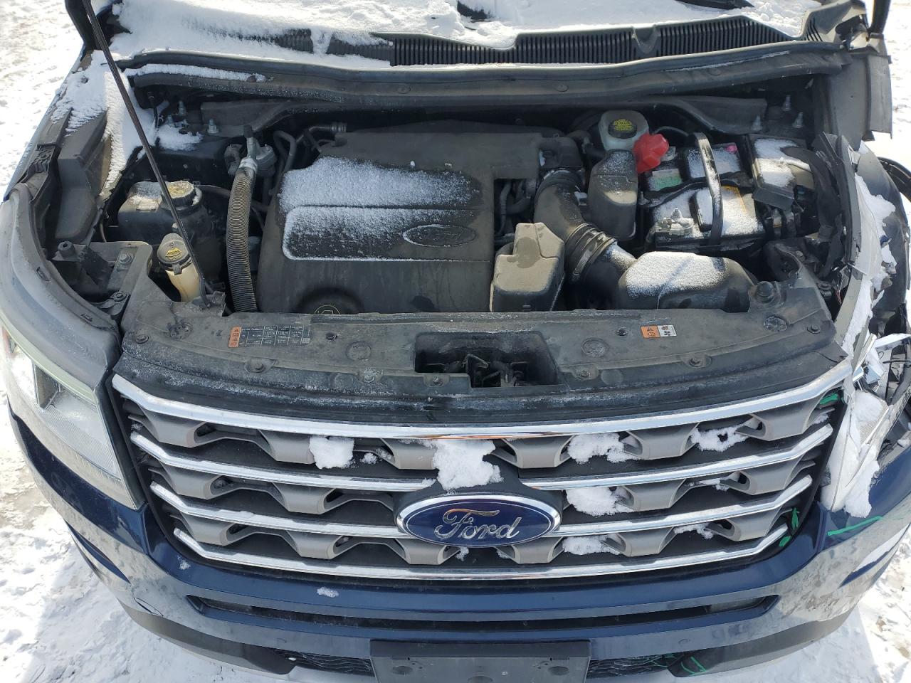 2017 Ford Explorer - Image 12