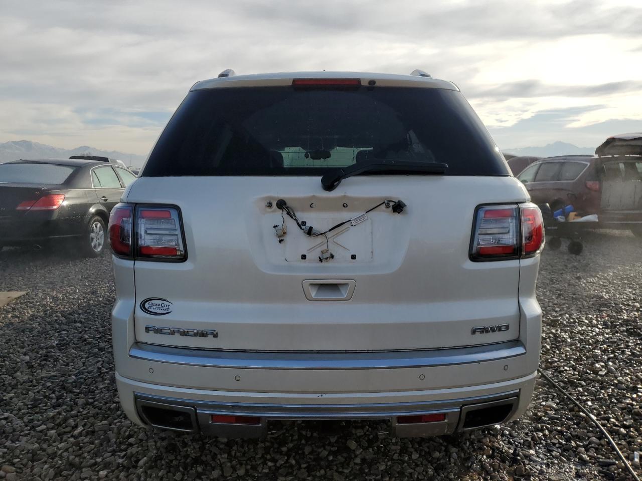2013 GMC Acadia - Image 6