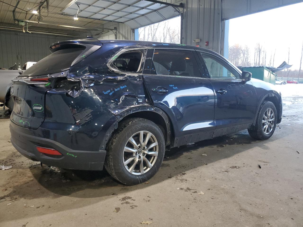 2018 Mazda CX-9 - Image 3