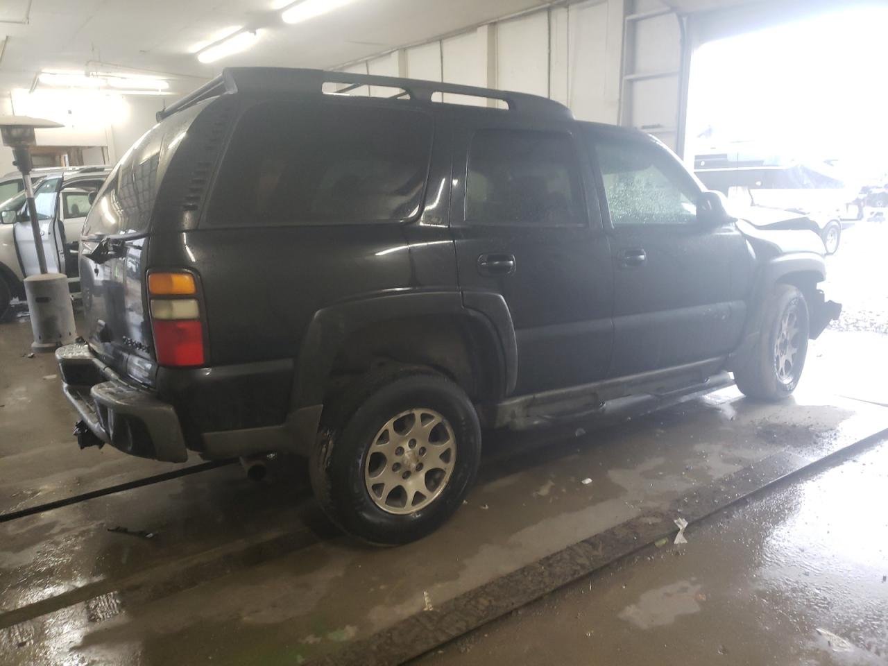 2004 Chevrolet Tahoe - Image 3