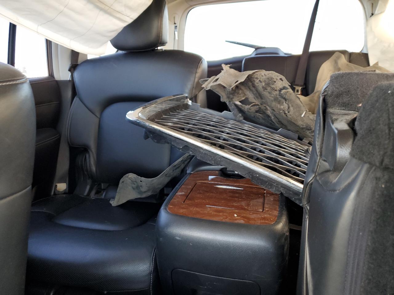 2019 Infiniti QX80 - Image 10