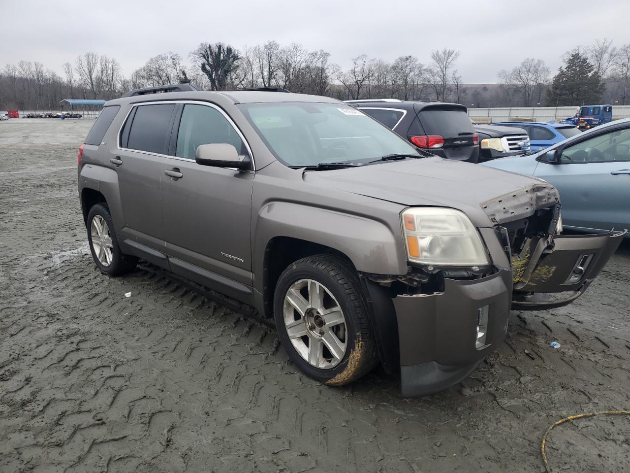 2010 GMC Terrain - Image 4