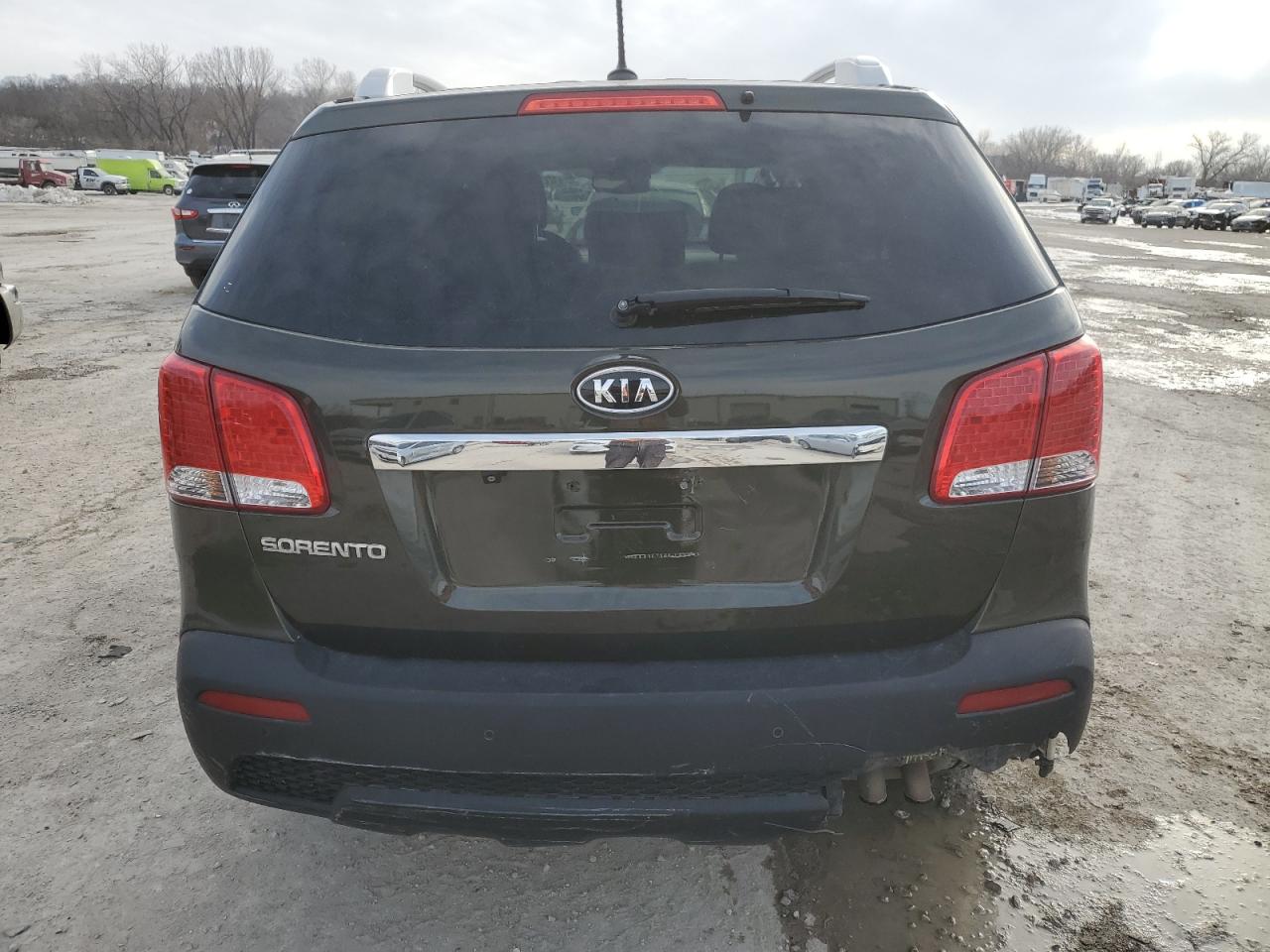 2011 Kia Sorento - Image 6