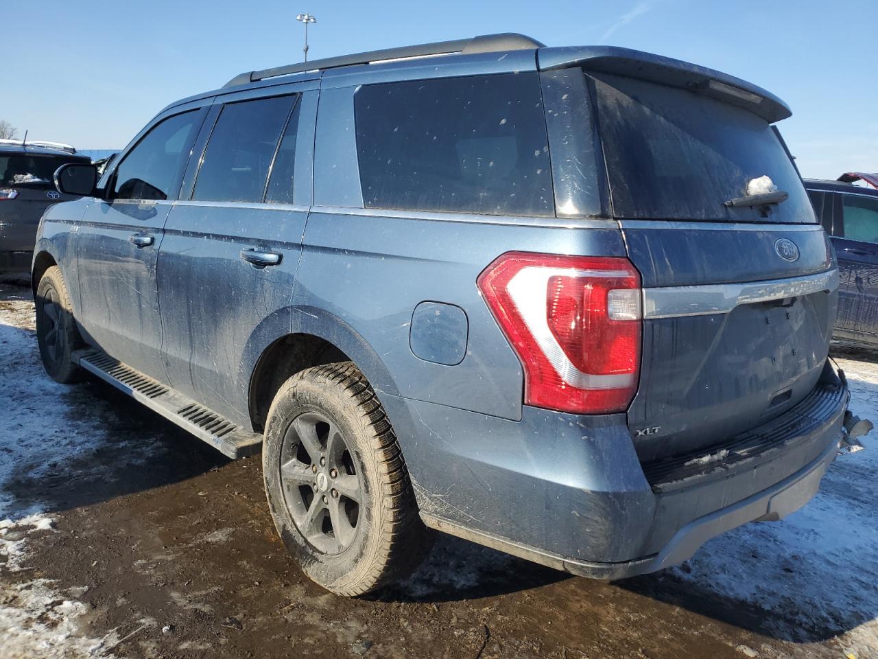 2018 Ford Expedition - Image 2