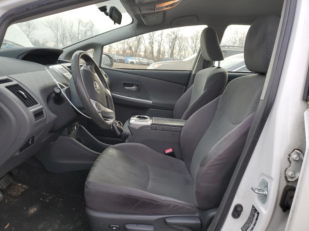 2012 Toyota Prius - Image 7