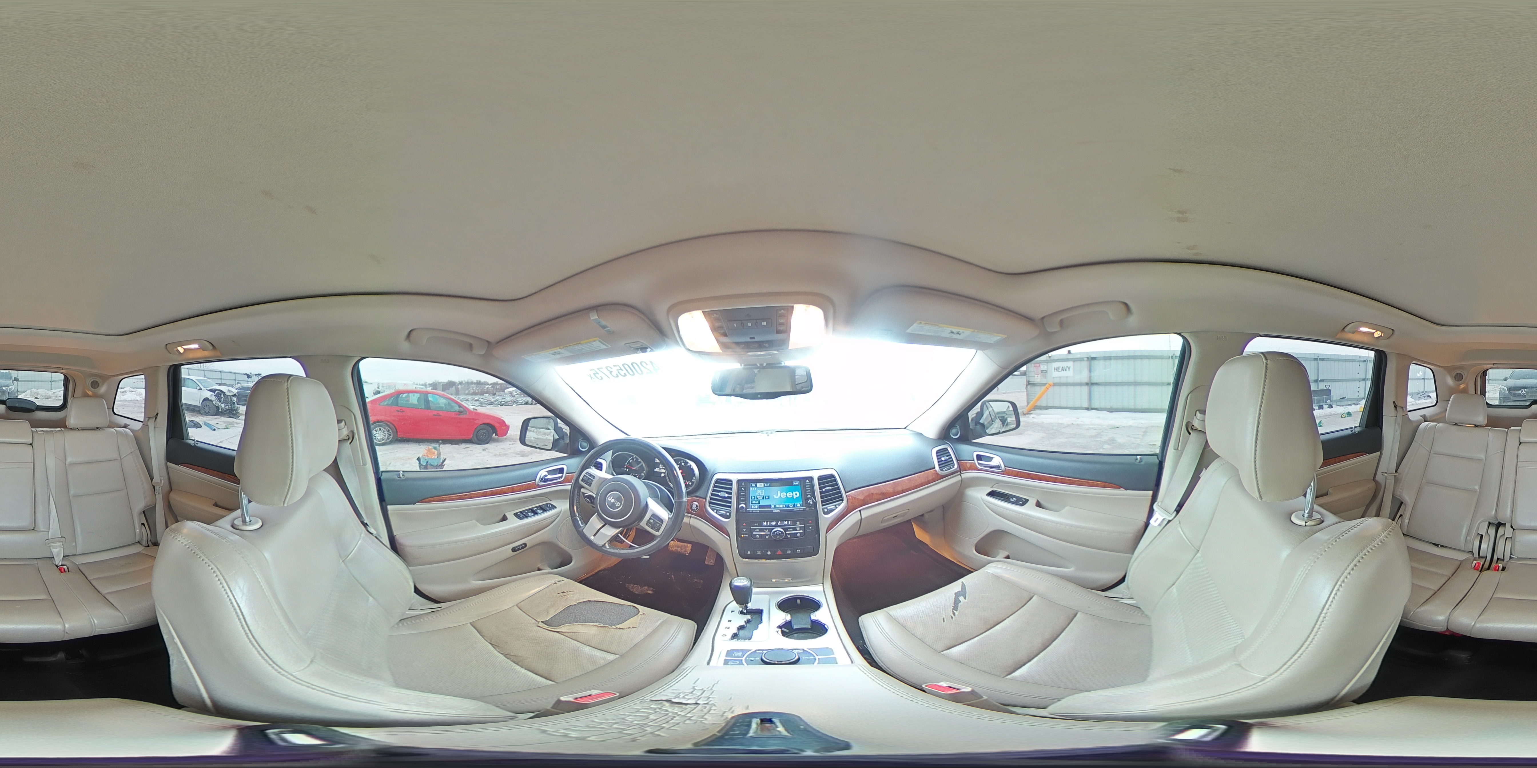2011 Jeep Grand Cherokee - Image 13