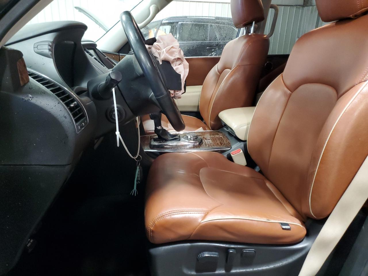 2018 Nissan Armada - Image 7