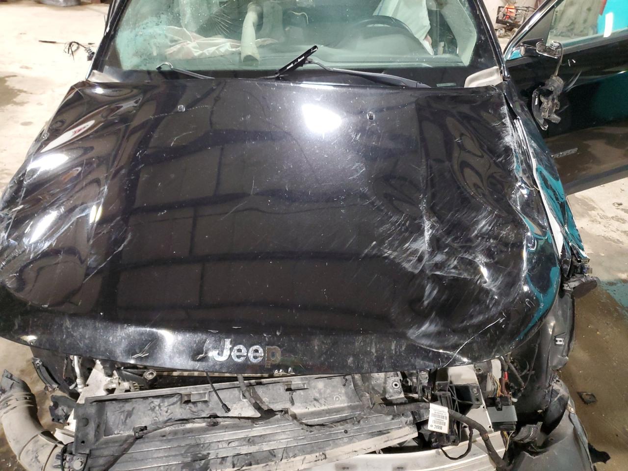 2019 Jeep Compass - Image 12