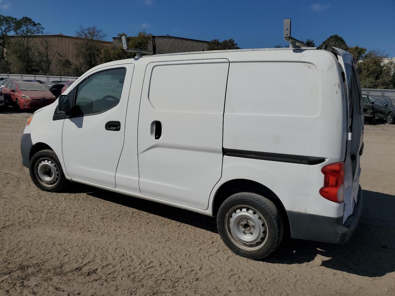 2015 Nissan NV - Image 2