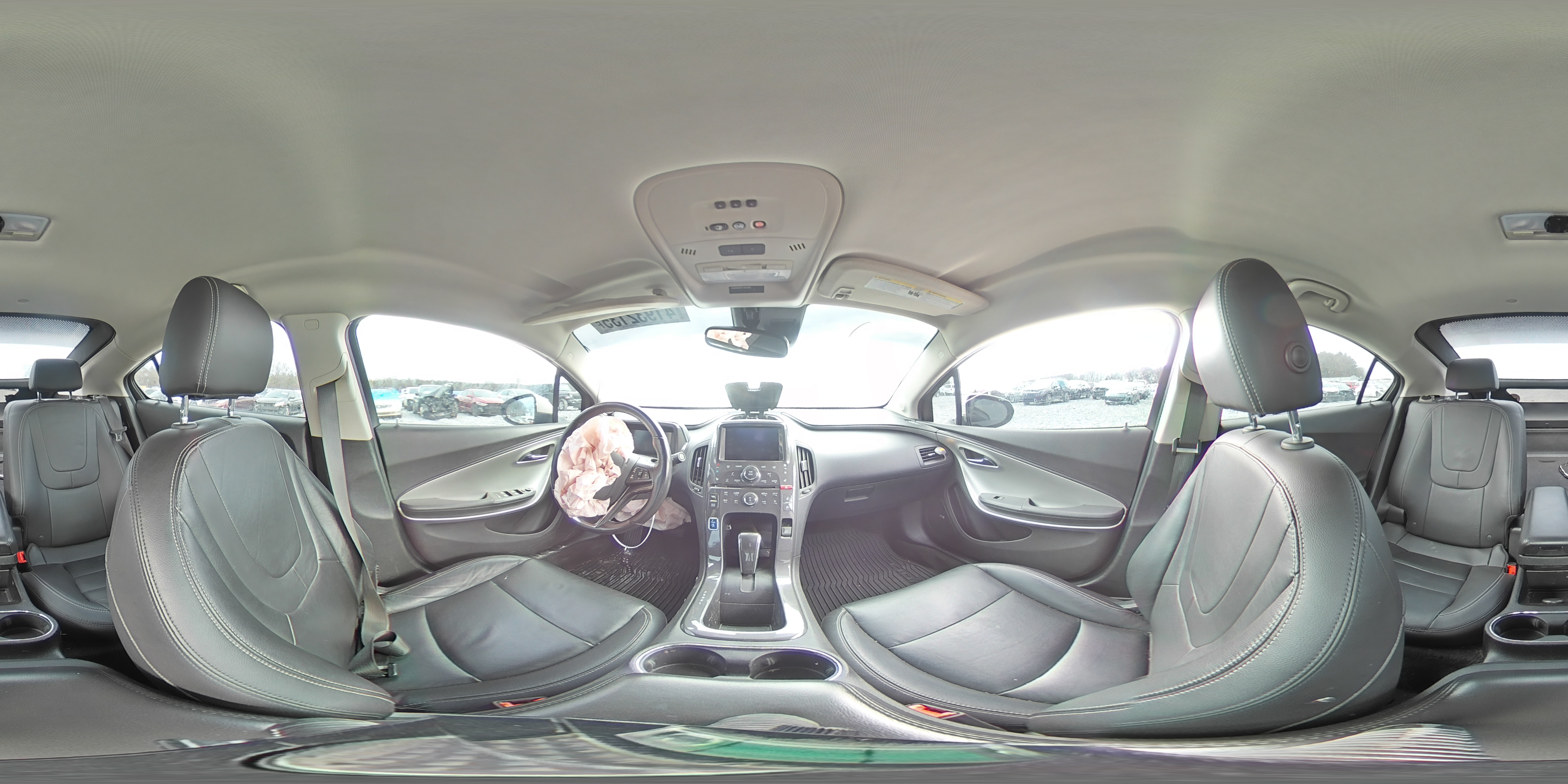 2014 Chevrolet Volt - Image 13